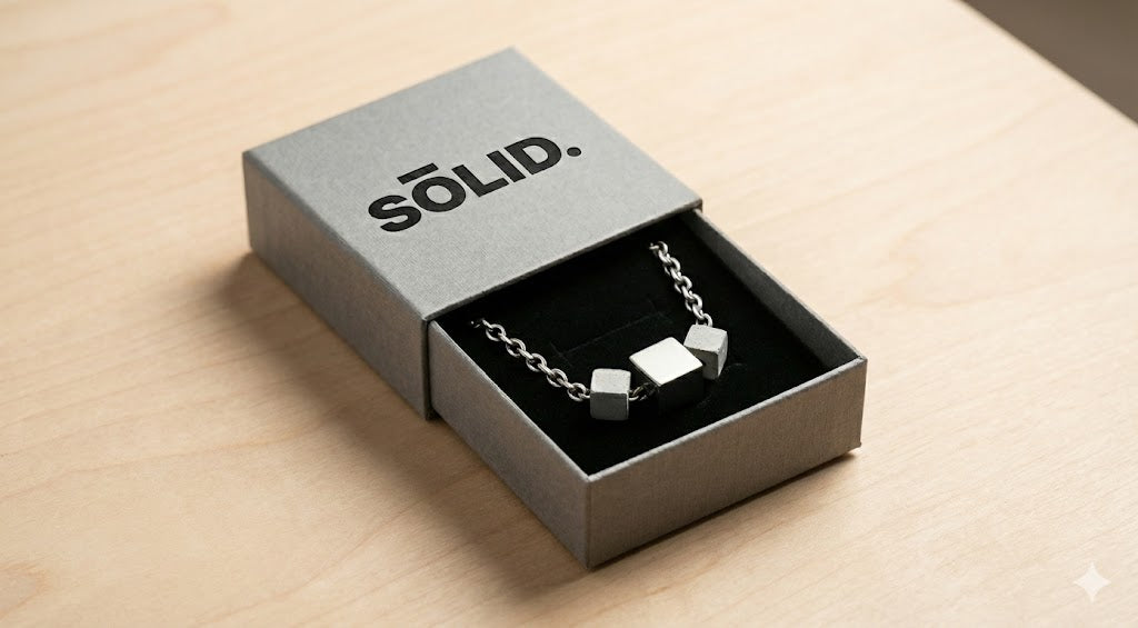 Collar Triple cubo - Centro metalizado